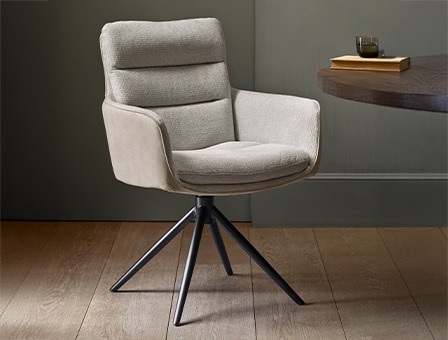 Stoelen met armleuning